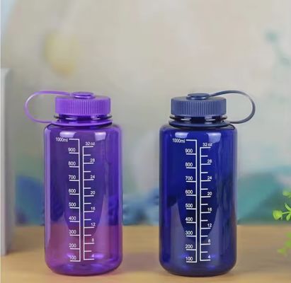 Unisex 1000 ml Wasserbecher mit großer Kapazität Wasserdichte Becher mit PS Kunststoff
