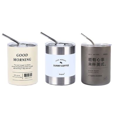Artikel Custom Logo 320ml/600ml Doppelwand-Edelstahl dünn gerade isolierte Kaffeetrinkbecher mit Deckel und Stroh