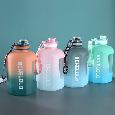 Gewerblicher Käufer Custom Logo 1.6L 2.2L Wasserflasche für Fitnessstudio Sportbecher Kunststoff Reisen