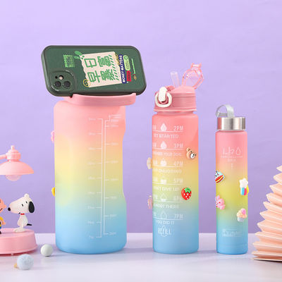 Motivations-Trio mit schwarzen Thermosflaschen 3 in 1 Set mit rosa Akzenten und Stroh