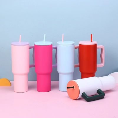 Wiederverwendbare Edelstahl-Tumbler 40oz-Tumbler mit Griff und Strohdeckel
