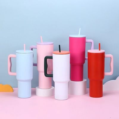 Wiederverwendbare Edelstahl-Tumbler 40oz-Tumbler mit Griff und Strohdeckel