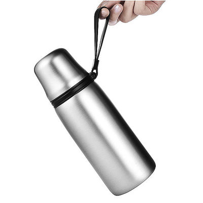 650 ml Kapazität Doppelwand Vakuum Flasche Edelstahl zeitgenössische minimalistische Becher