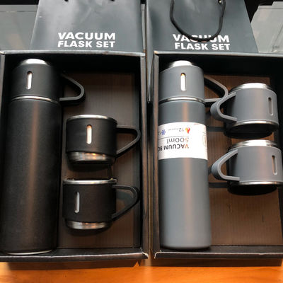 Kapazität 500 ml individuell angepasstes Geschenkset mit Edelstahl-Wasserflasche und Deckel
