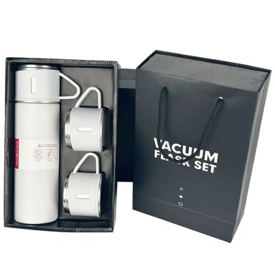 Kapazität 500 ml individuell angepasstes Geschenkset mit Edelstahl-Wasserflasche und Deckel