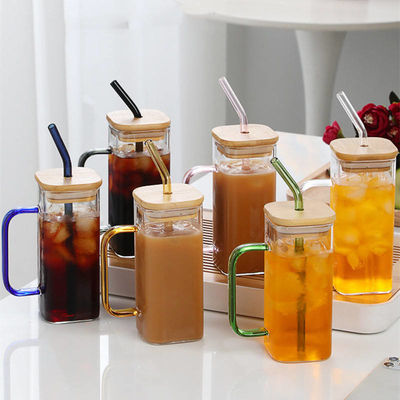 400 ml Quadratfarbiger Glasbecher mit Bambusdeckel und Stroh