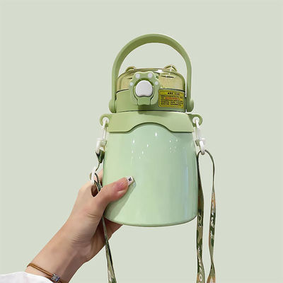 Klassischer Design-Stil Großkapazität 1000 ml große Bauch Sportflasche mit Stroh