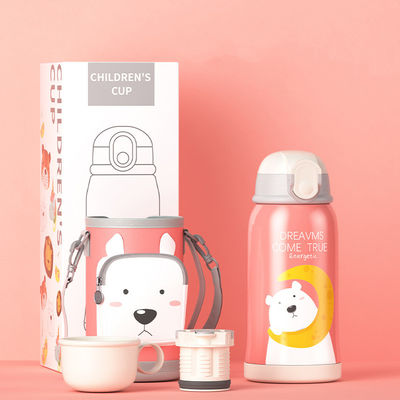 Anwendbar für Menschen 550ml niedliche Zeichentrickfilm Kinder Wasserbecher mit Smart Cover