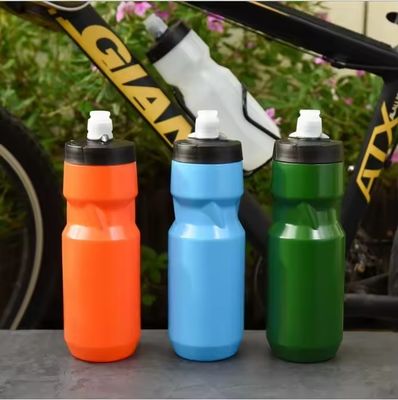 Individuelles Logo akzeptabel 700ml PE Plastik-Sportwasserflasche mit Staubdeckung