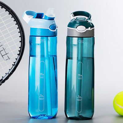 Farbenfrohe Sport-Shaker mit Stroh einfache und beliebte 25oz Tritan Plastik Wasserflasche