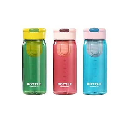 650 ml Plastikflasche mit Tee-Infuser-Handgriff-Tasse für Schüler mit Waage