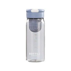 650 ml Plastikflasche mit Tee-Infuser-Handgriff-Tasse für Schüler mit Waage