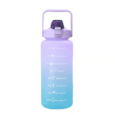 Motivationsflasche mit Zeitmarker und Stroh für Outdoor-Aktivitäten