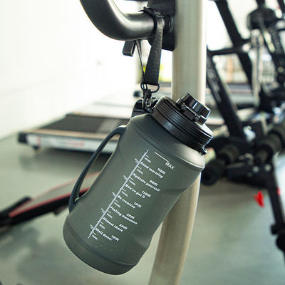 Klappbare, BPA-freie Silikon-Flasche für den Außenbereich, Prime Organic, angepasst für Geschenke.