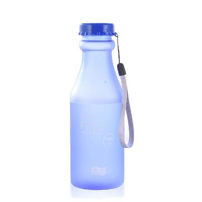 PC Plastik 550ml Portable Frosted Versiegelte Wasserflasche für Reisen Yoga Laufen Camping