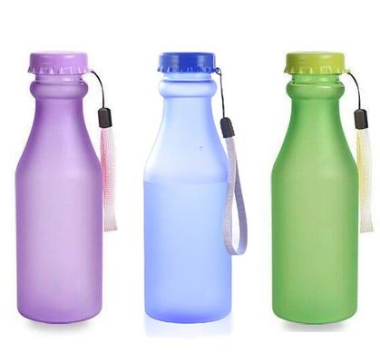 PC Plastik 550ml Portable Frosted Versiegelte Wasserflasche für Reisen Yoga Laufen Camping