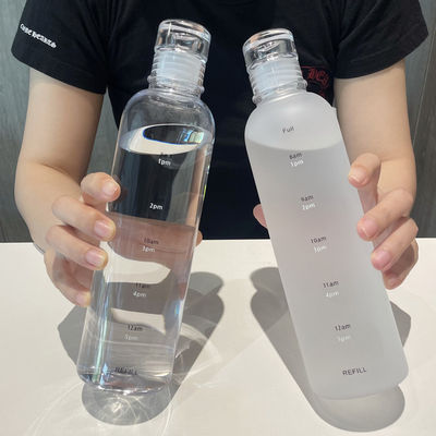 Nachhaltige 500 ml Gym Plastik-Wasserflasche mit Zeitskala undicht und BPA-frei