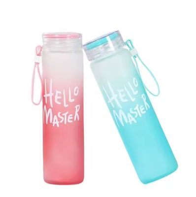 Nachhaltige 500 ml BPA-freie benutzerdefinierte LOGO Gradient Frostglas Wasserflasche Tasse für Studenten