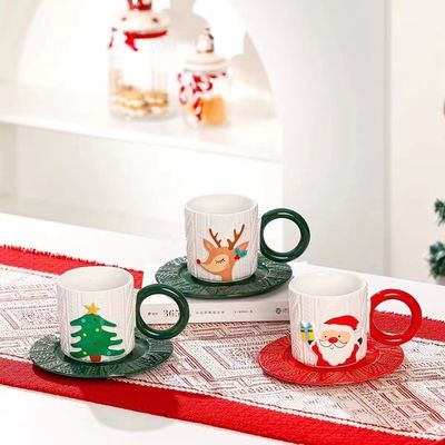 Keramische Tee-Tasse im Weihnachtsstil mit Custom-Logo Weihnachtsmann und Baummuster
