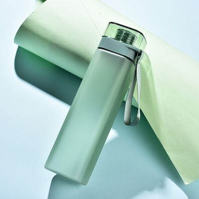 Unisex Großkapazität PC Sportflasche Mode Einfache Quadrat Wasserflasche Plastikbecher