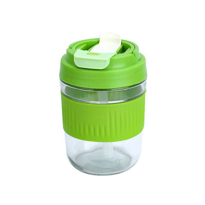 Akzeptabler OEM/ODM 400/550ml Spülsicherer Doppeltrinkglasbecher mit Silikonhüllen