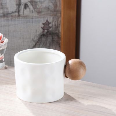 330ml Keramik Kaffeetasse mit Holzkugelgehand