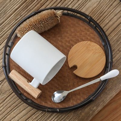 Geschäftsgeschenke 11oz Kapazität Attraktives Design Keramik-Reisemug Isolierter Bürokopf