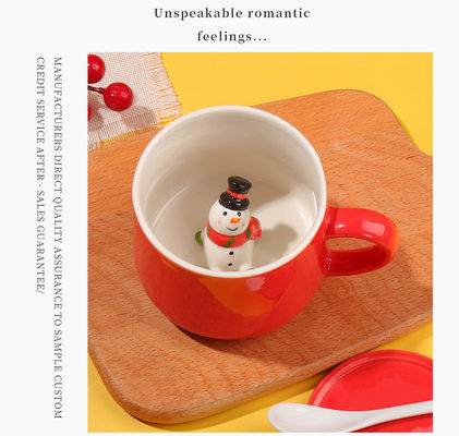 Custom 350ml Keramik Kaffeetasse mit Deckel und Griff in minimalistischen Party-Feiertagsdesign