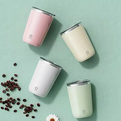Kreatives Design Magnetische Selbstmischende Mischkaffeetasse 350ml Edelstahl Reisemug mit Deckel