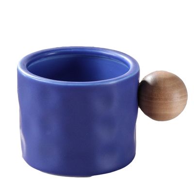 Custom Logo Kreativer blauer Keramikbecher mit Holzgriff