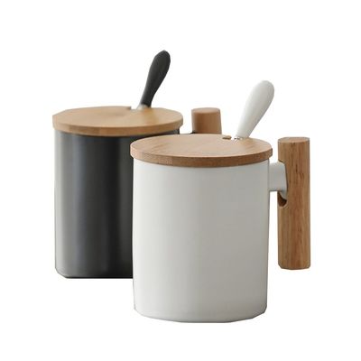 Nachhaltige Keramik-Tasse mit Deckel und individuellem Logo für Tee-Liebhaber in 0,5 kg Größe