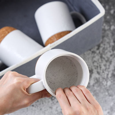 Schwarze Matte Farbe Glasur Keramik Korken Boden Kaffeebecher mit Custom Logo