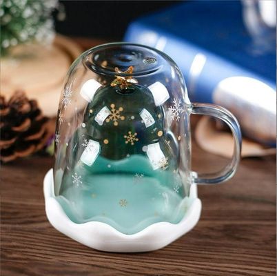 Weihnachtsfeiertage Doppelwand-Hochborosilikat-Glas-Wasserbecher mit Griff und Deckel