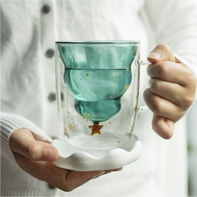 Weihnachtsfeiertage Doppelwand-Hochborosilikat-Glas-Wasserbecher mit Griff und Deckel