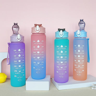 Outdoor-Sport 30oz BPA-freier Schrägstoff farbenfroher, gerader Getränk, Plastik-Shaker-Flasche mit Zeitmarker