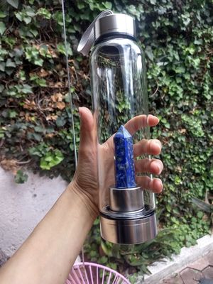 500 ml Kapazität Vintage Design Heilglas Steine Kristallwasserflasche zum Trinken