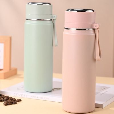 Zeitgenössisches Design Custom BPA-freie Vakuum Doppelwand Sport Wasserflasche mit Griff