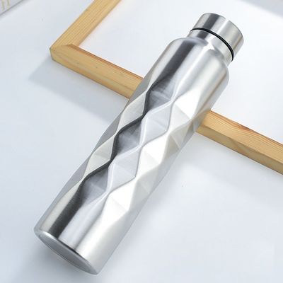 500g Metall-Wasserbecher mit großer Kapazität, einwandige, tragbare, undicht wandelnde Thermosflasche