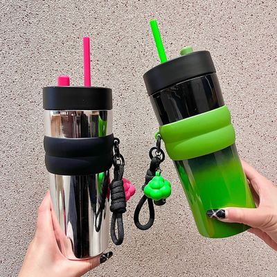 Alle Anwendbaren Menschen werden diese große Kapazität Thermosbecher für Outdoor-Aktivitäten lieben