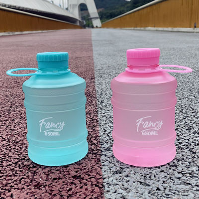 680 ml große Plastik-Tasche für Studenten im Freien