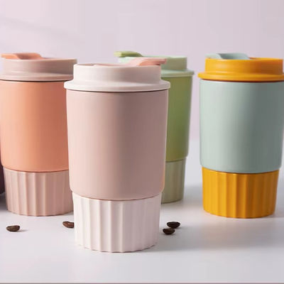 Isolierte, wiederverwendbare Kaffeetasse aus Edelstahl für die Bequemlichkeit von Reisen und Pendeln