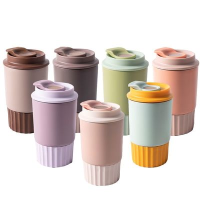 Isolierte, wiederverwendbare Kaffeetasse aus Edelstahl für die Bequemlichkeit von Reisen und Pendeln