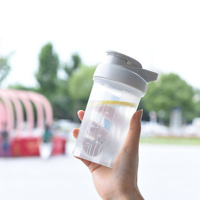 Anpassbarer 300ml Plastik-Shake-Becher Tragbarer Kinder-Wasserbecher Grüne Sportflasche