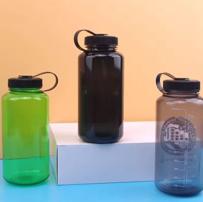 Unisex 1000 ml Wasserbecher mit großer Kapazität Wasserdichte Becher mit PS Kunststoff