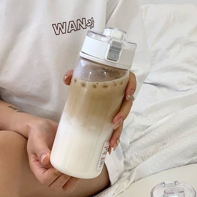 Wasserflasche für Wandern und Outdoor-Aktivitäten