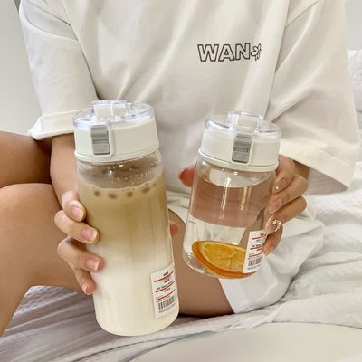 Wasserflasche für Wandern und Outdoor-Aktivitäten