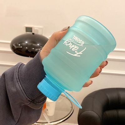 650 ml Mini-Eimer-förmige Plastik-Wasserflasche für Camping-Wärmedämmungsleistung
