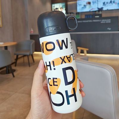 Maßgeschneiderte Farb-Vakuumflaschen 500 ml aus Edelstahl Isoliertermosbecher mit Deckel