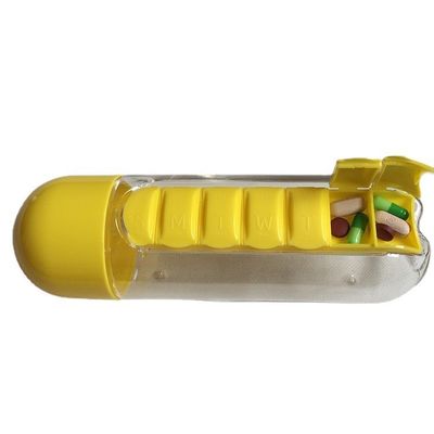 Kochwasser Multifunctional 600ML 2 in 1 tägliche Plastik-Wasserflasche mit 7-Tage-Pillenkoffer