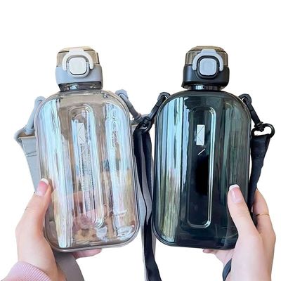 Custom Logo Quadratische transparente Wasserflaschen 750ml für den Fitnessstudio Sport undichtem Kunststoff